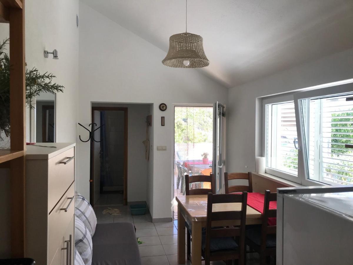 הוילה Zrnovo Contessa Robinson House מראה חיצוני תמונה