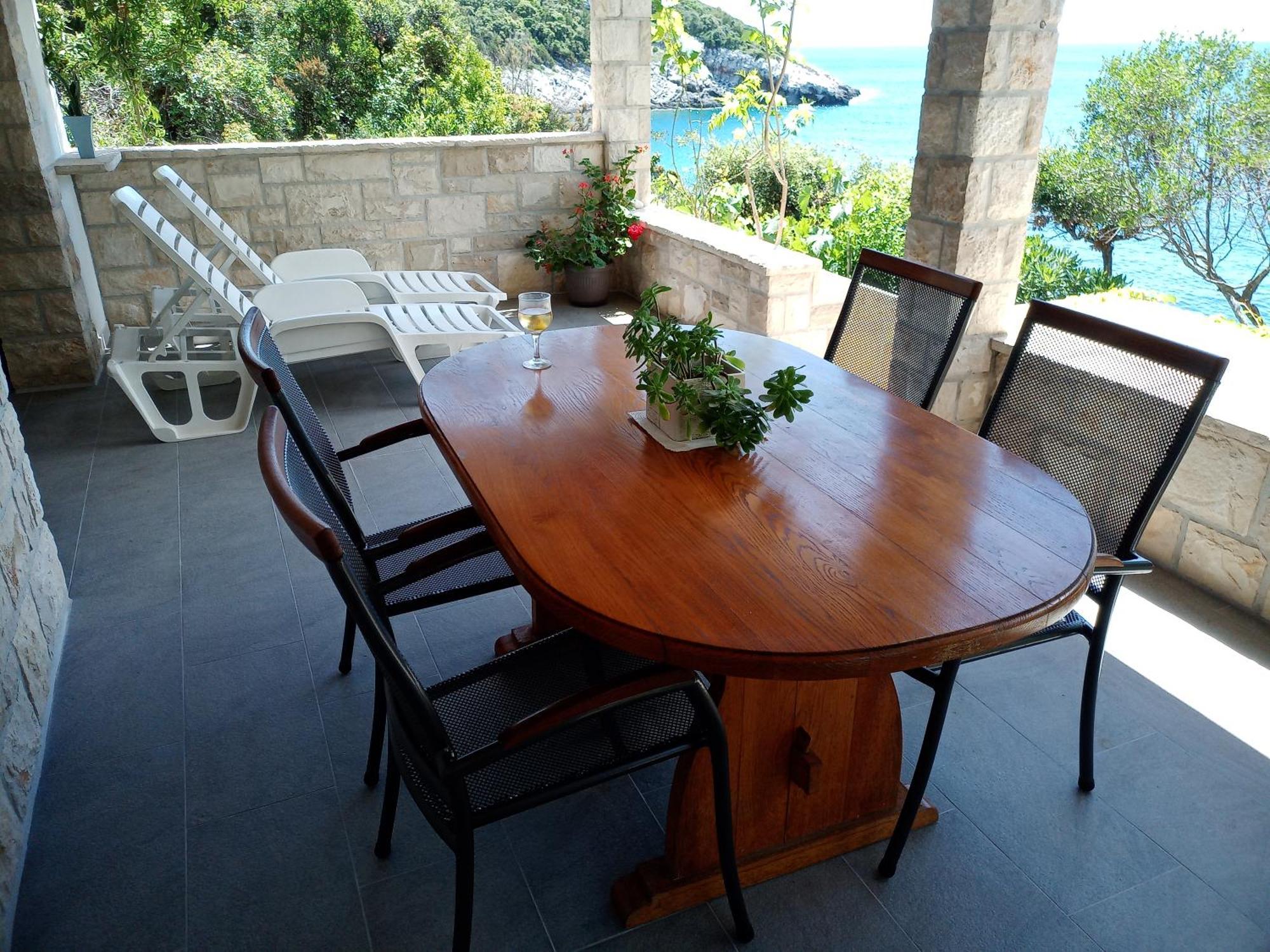 הוילה Zrnovo Contessa Robinson House מראה חיצוני תמונה